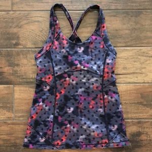 Lululemon Tank size 6